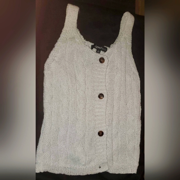𝅺WOMEN'S LG KNIT TOP - Picture 1 of 4
